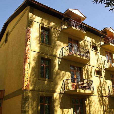 Pamir Alibaba Hotel Khorog Exterior photo